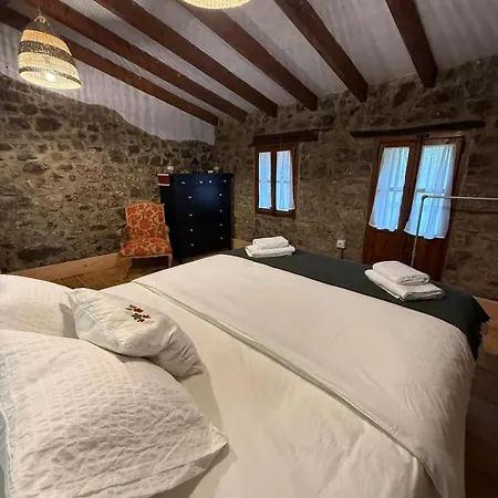 La Aldea De Lug * Rozagás